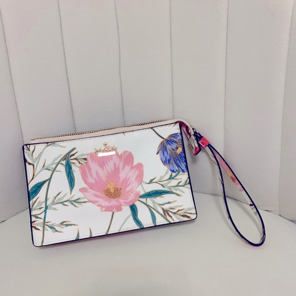 kate spade Handbags - Kate Spade Large Floral Wristlet